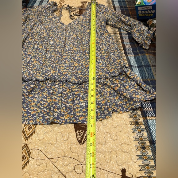 Sky And Sparrow Ditsy Open Back
Babydoll Dress - Picture 9 of 11